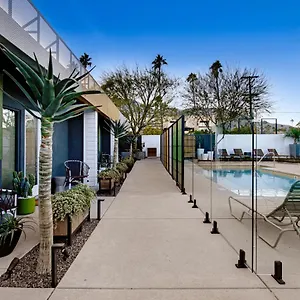 Mahala- 21 And Over (adults Only) Hotel